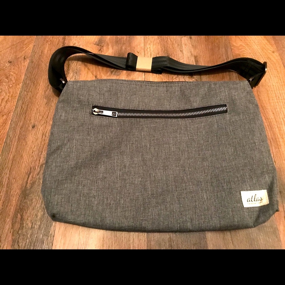 ATLAS BAG *BRAND NEW